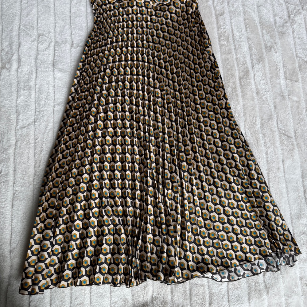 Zara Hexagon Print Skirt in Brown and Blue